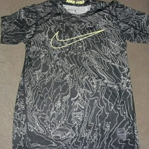 Nike short sleeve dri fit tee.